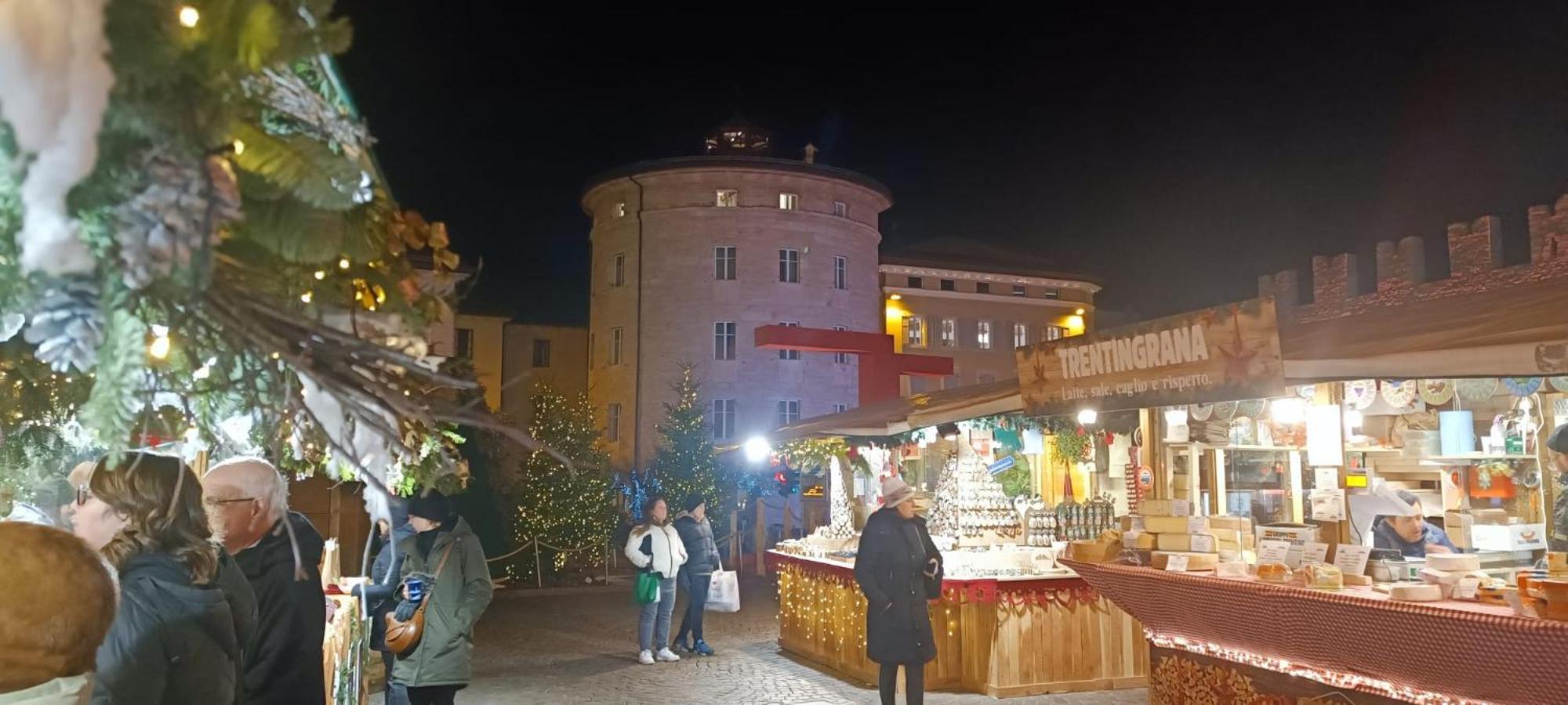 ホテル Torrione トレント エクステリア 写真